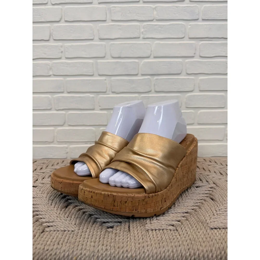 Blowfish Malibu Gold Platform Wedge Sandals Cork Sole Size 9